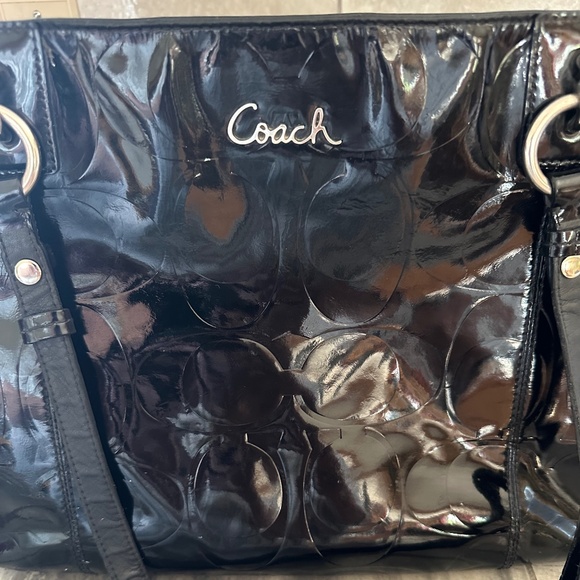 Embossed coach bag - Picture 3 of 15